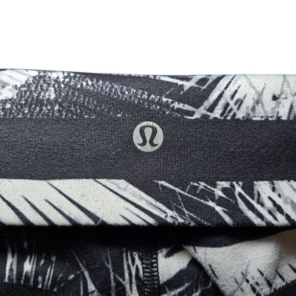 Lululemon Wunder Under Pant - Shady Palms Black White - Picture 6 of 9